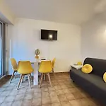 Appartement : 2 Pièces, 4 Couchages Avec Piscine Et Parking Inclus - Fr-1-226-556 Sainte-Maxime