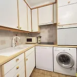 : 2 Pièces, 4 Couchages Avec Piscine Et Parking Inclus - Fr-1-226-556