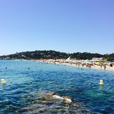 : 2 Pieces, 4 Couchages Avec Piscine Et Parking Inclus - Fr-1-226-556 Apartamento *