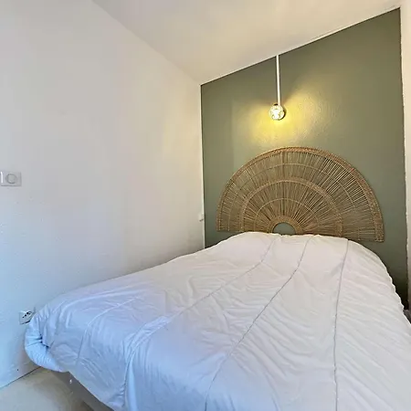 : 2 Pieces, 4 Couchages Avec Piscine Et Parking Inclus - Fr-1-226-556 Apartamento *