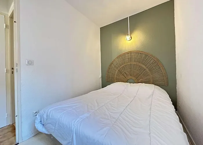 : 2 Pieces, 4 Couchages Avec Piscine Et Parking Inclus - Fr-1-226-556 Apartamento *