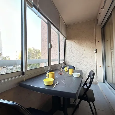 : 2 Pieces, 4 Couchages Avec Piscine Et Parking Inclus - Fr-1-226-556 Apartment Sainte-Maxime