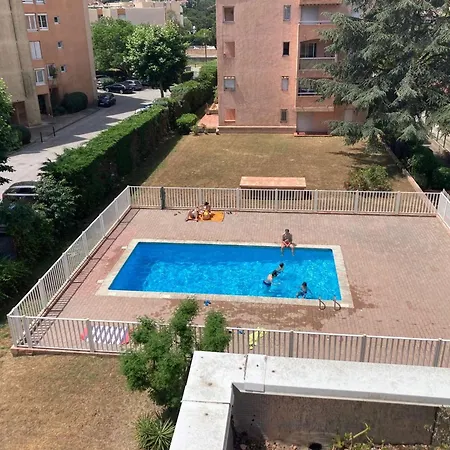 : 2 Pieces, 4 Couchages Avec Piscine Et Parking Inclus - Fr-1-226-556 سانت ماكسيم